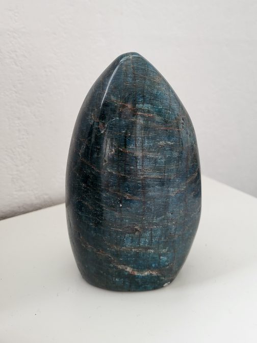 Forme libre en Apatite Bleue A+