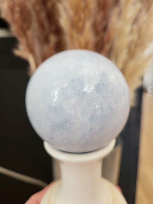 Sphère en Calcite Bleue A+
