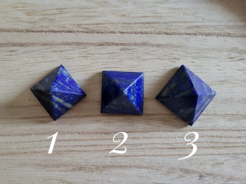 Pyramide en Lapis Lazuli AA