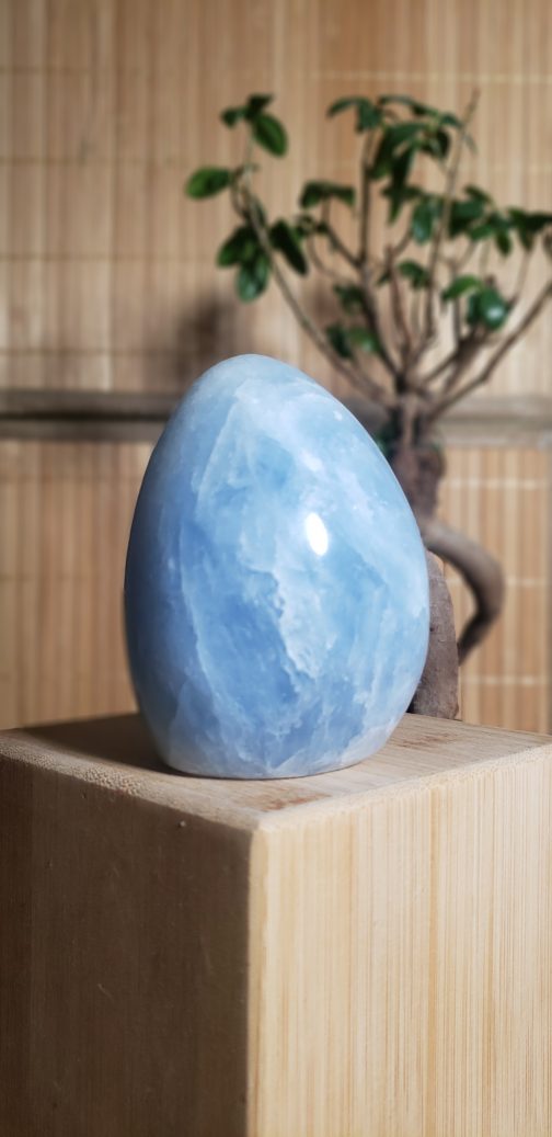 Forme libre en Calcite Bleue AA – Image 2