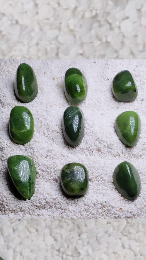 Pierres roulées en Jade Nephrite AA