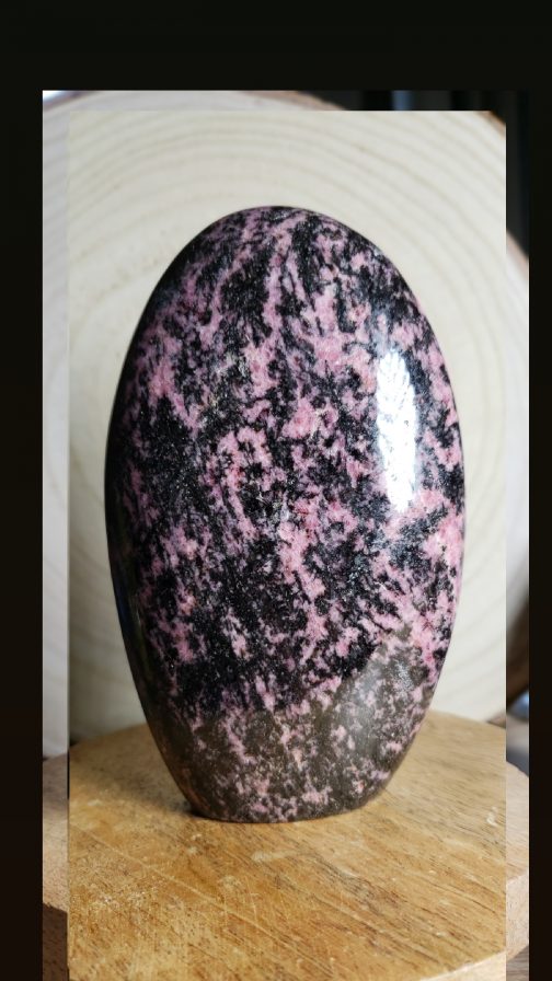 Forme Libre en Rhodonite A+
