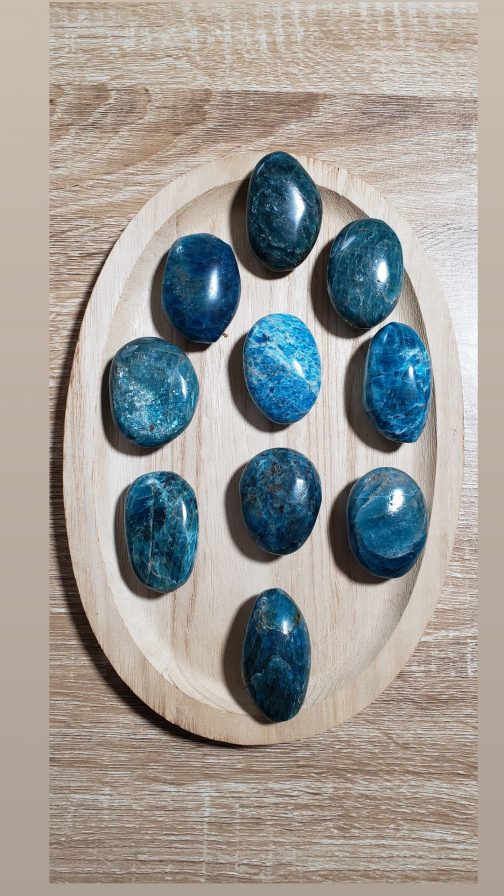 Galets en Apatite Bleue AA