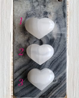 Galets Coeur  en Sélénite A+