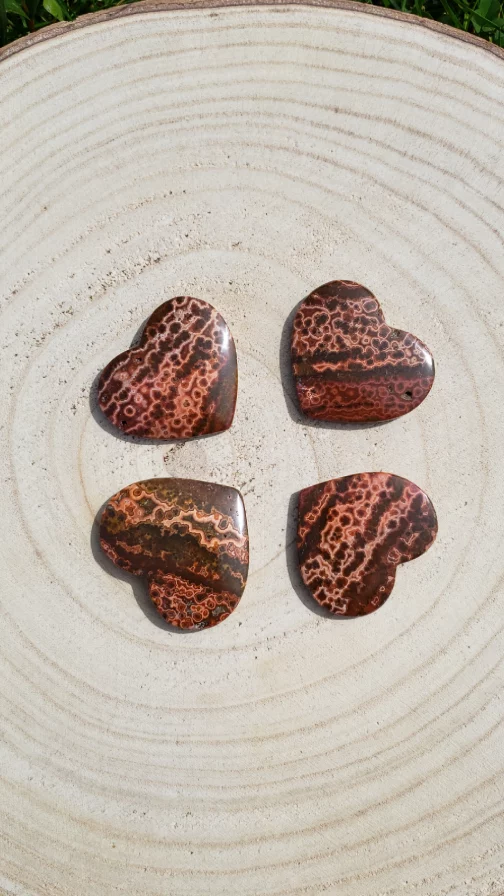 Galets Coeur en Jaspe Océan Rouge AA