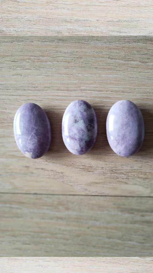 Galets en Lépidolite A+